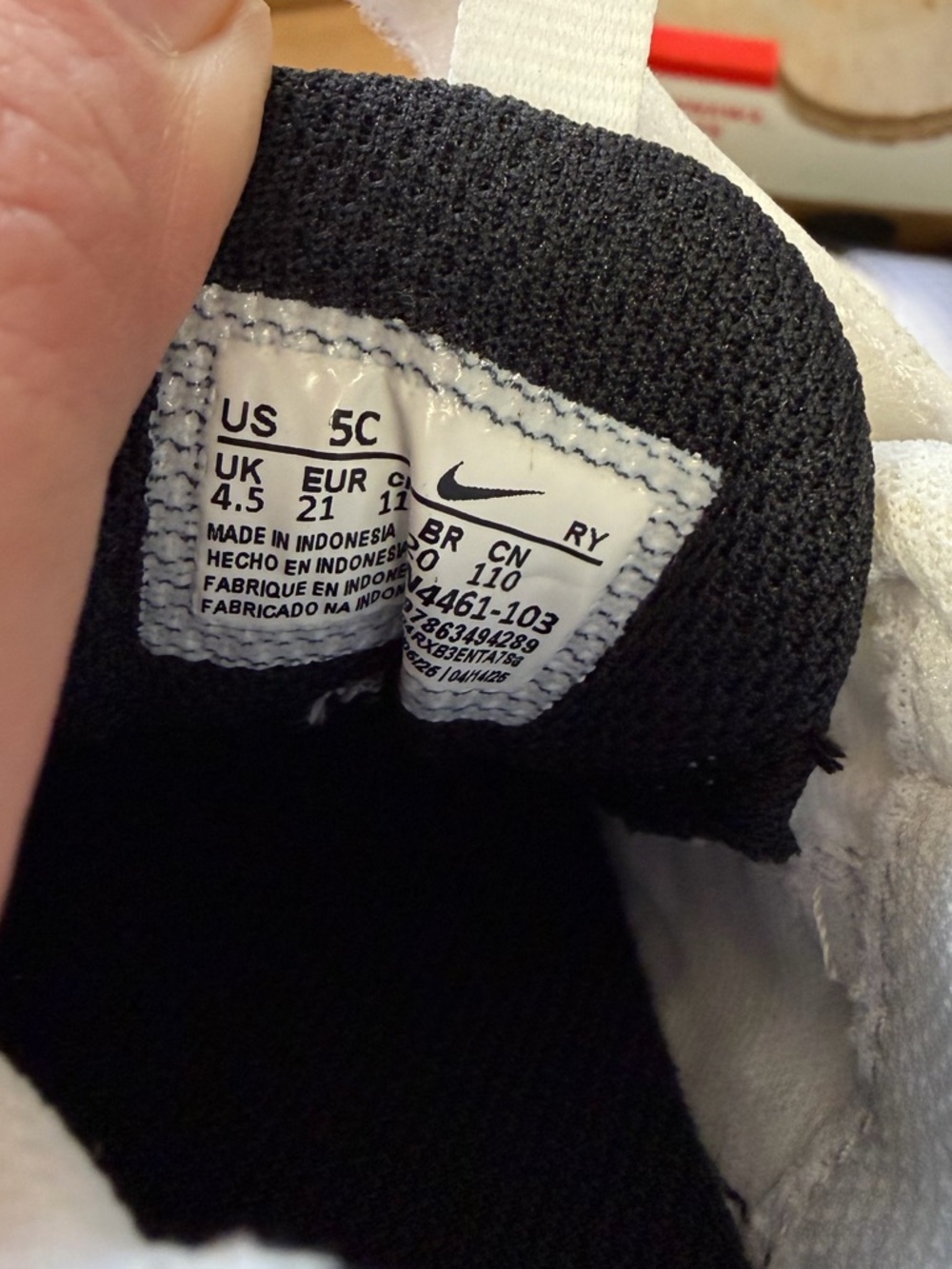 Nike Baby Air Max Nova NEW Size 5C Black & White - Picture 8 of 8